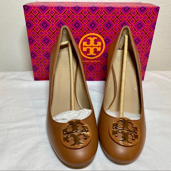 Tory Burch Shoes - Tory Burch Janey Leather Pump Royal Tan - NWT